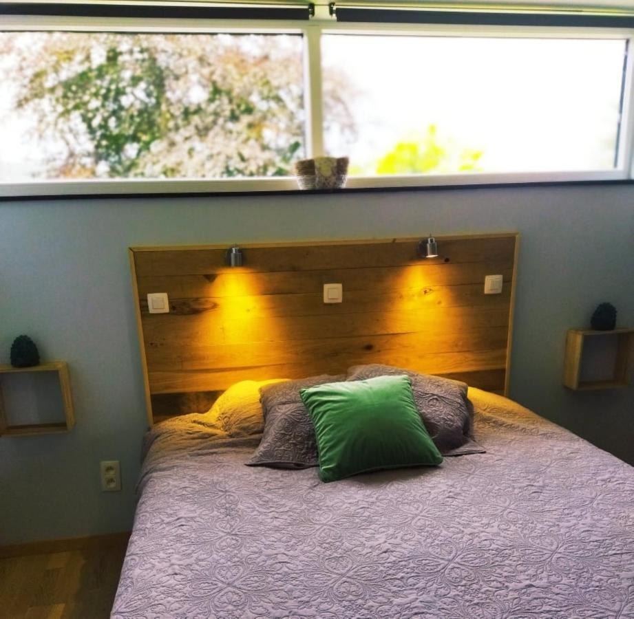 Le Clos Des 3 - Vacances Avec Vue En Ardennes A 5 Kilometres De La Roche - Maison De 90 M2 Avec Chambres - Avec Magnifique Jardin Rendeux Ngoại thất bức ảnh