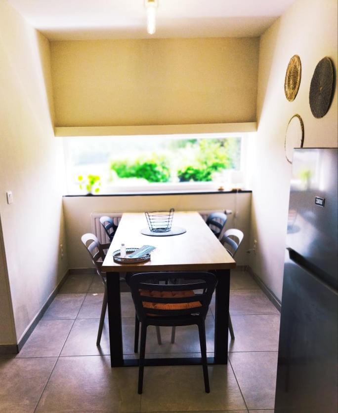 Le Clos Des 3 - Vacances Avec Vue En Ardennes A 5 Kilometres De La Roche - Maison De 90 M2 Avec Chambres - Avec Magnifique Jardin Rendeux Ngoại thất bức ảnh