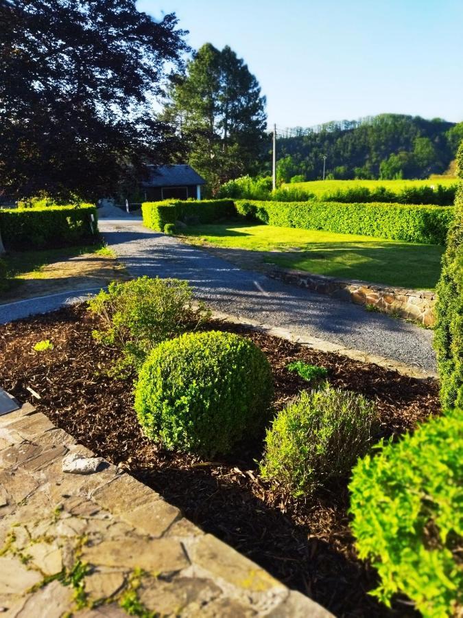 Le Clos Des 3 - Vacances Avec Vue En Ardennes A 5 Kilometres De La Roche - Maison De 90 M2 Avec Chambres - Avec Magnifique Jardin Rendeux Ngoại thất bức ảnh